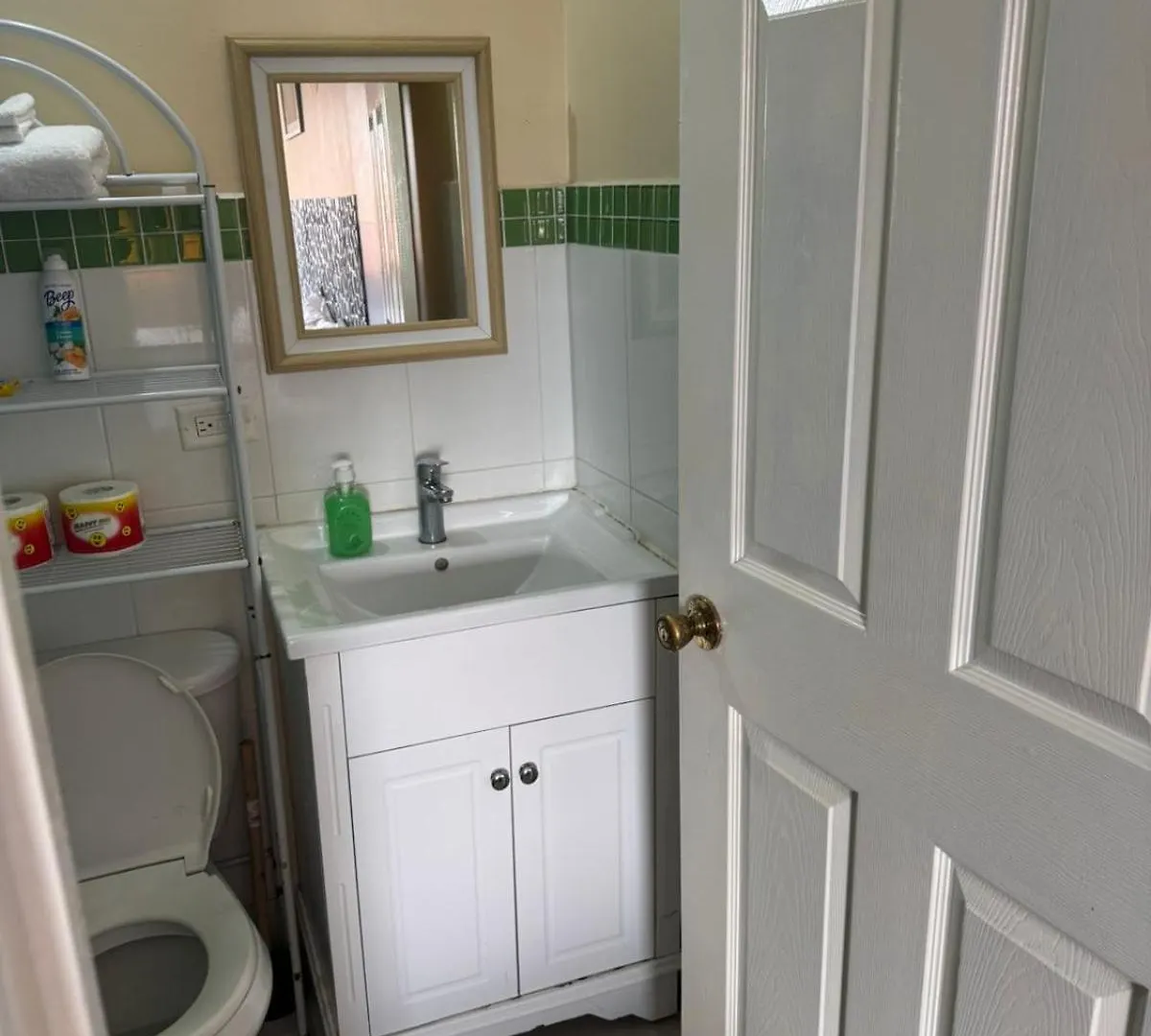 Pearl Of The City Tropical Pearl Kingston 0*,  Jamaika